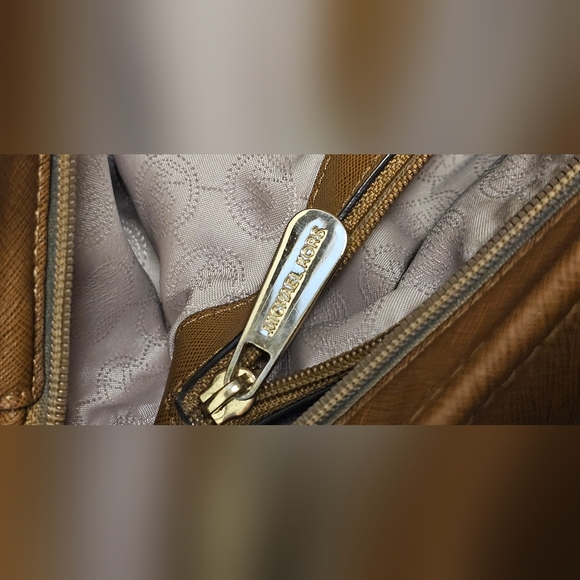 Michael Kors Handbag - Picture 13 of 16